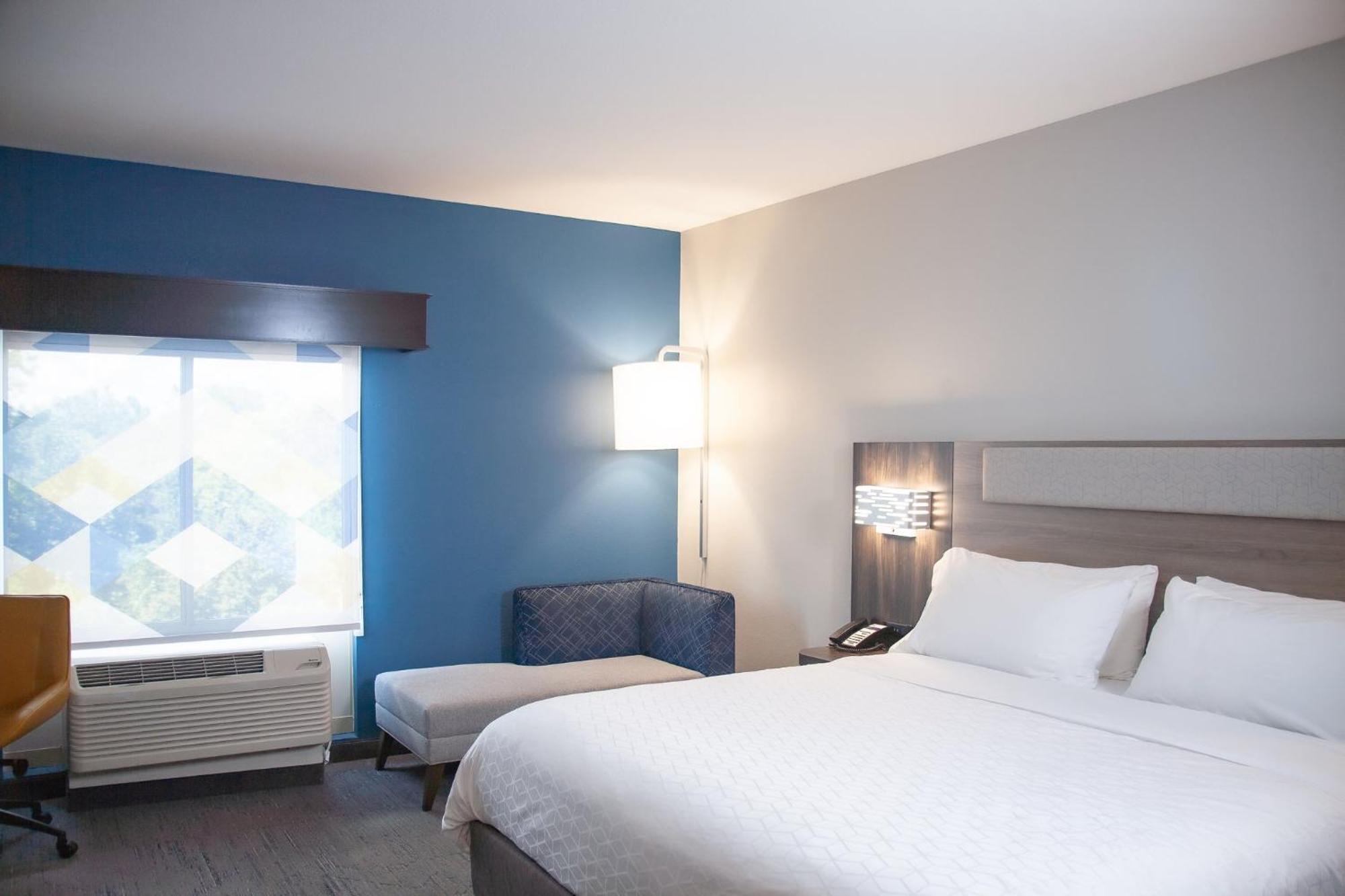 Holiday Inn Express & Suites Overland Park By Ihg Экстерьер фото