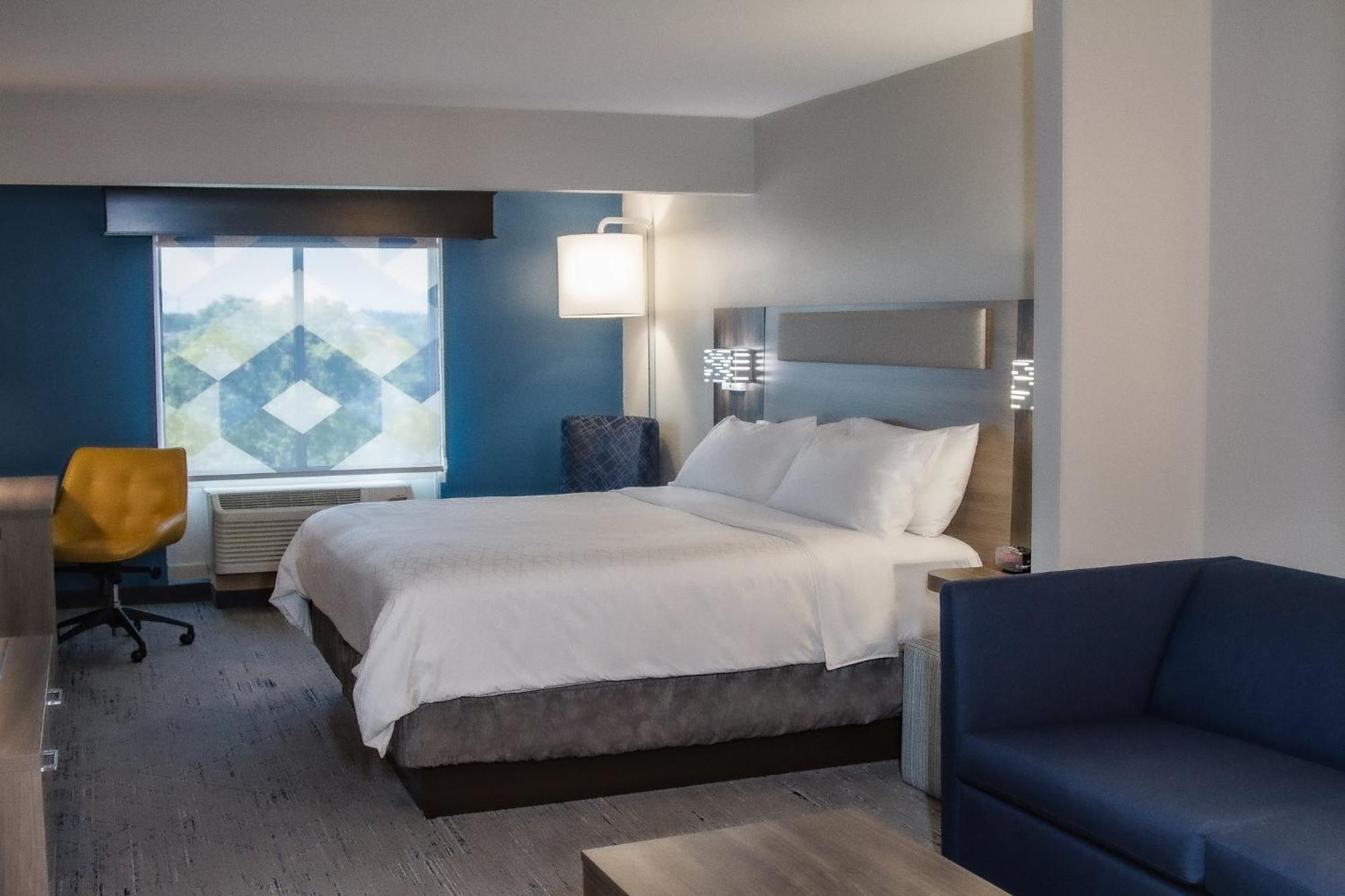 Holiday Inn Express & Suites Overland Park By Ihg Экстерьер фото