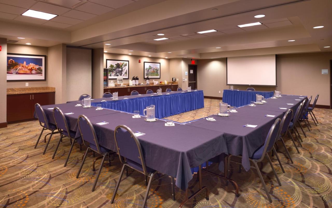 Holiday Inn Express & Suites Overland Park By Ihg Экстерьер фото