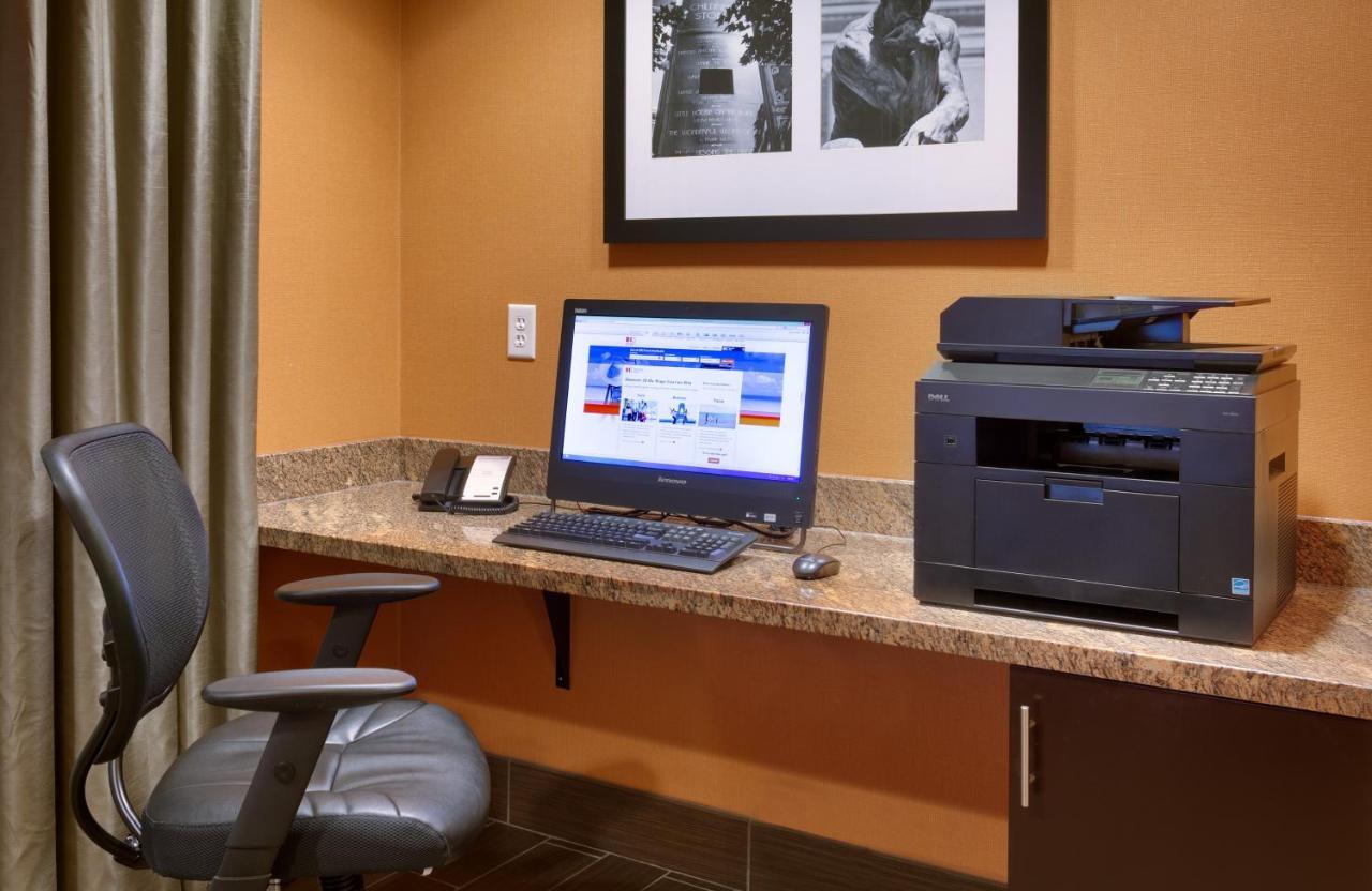Holiday Inn Express & Suites Overland Park By Ihg Экстерьер фото
